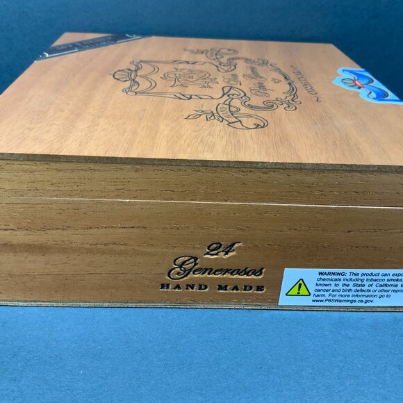 Cigar Box Don Pepin Garcia Original Generosos Empty Wooden Humidor, Hinged Top - Picture 9 of 10